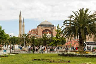 تشتهر تركيا بمعالمها السياحية الجذابة
