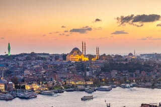 اسطنبول، منظر غروب الشمس من برج غلطة إلى منطقة المدينة