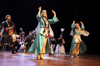 El vibrante festival de primavera de Nevruz en Antalya
