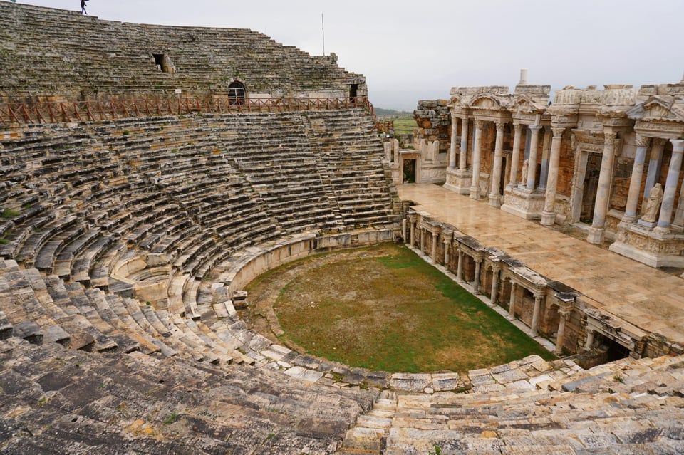 Antiguo anfiteatro romano en Turquía